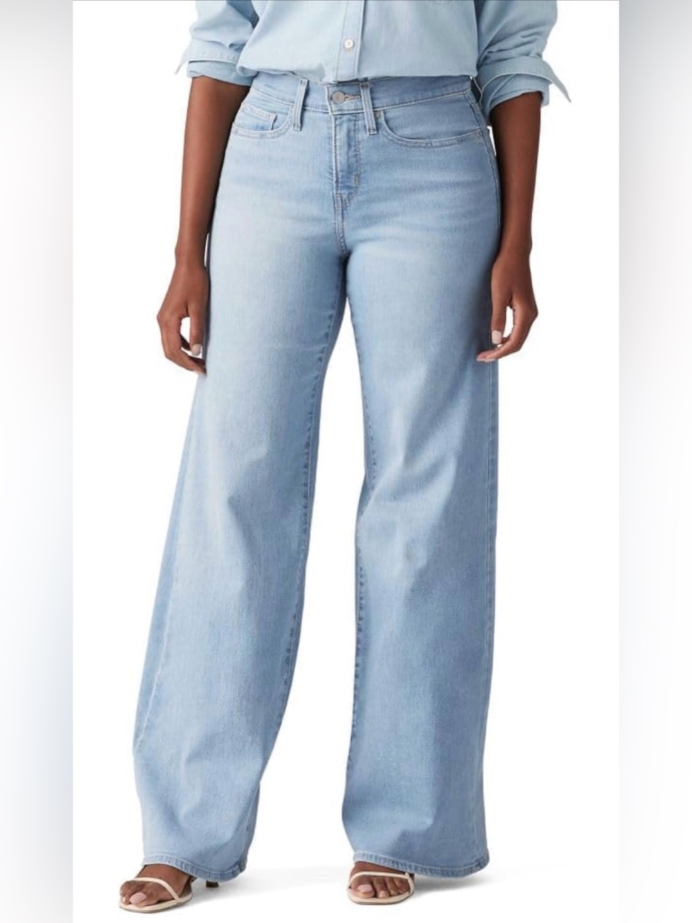 Levi’s Women’s 318 Shaping Wide Leg Jeans